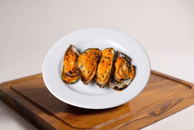 Baked Mussels*